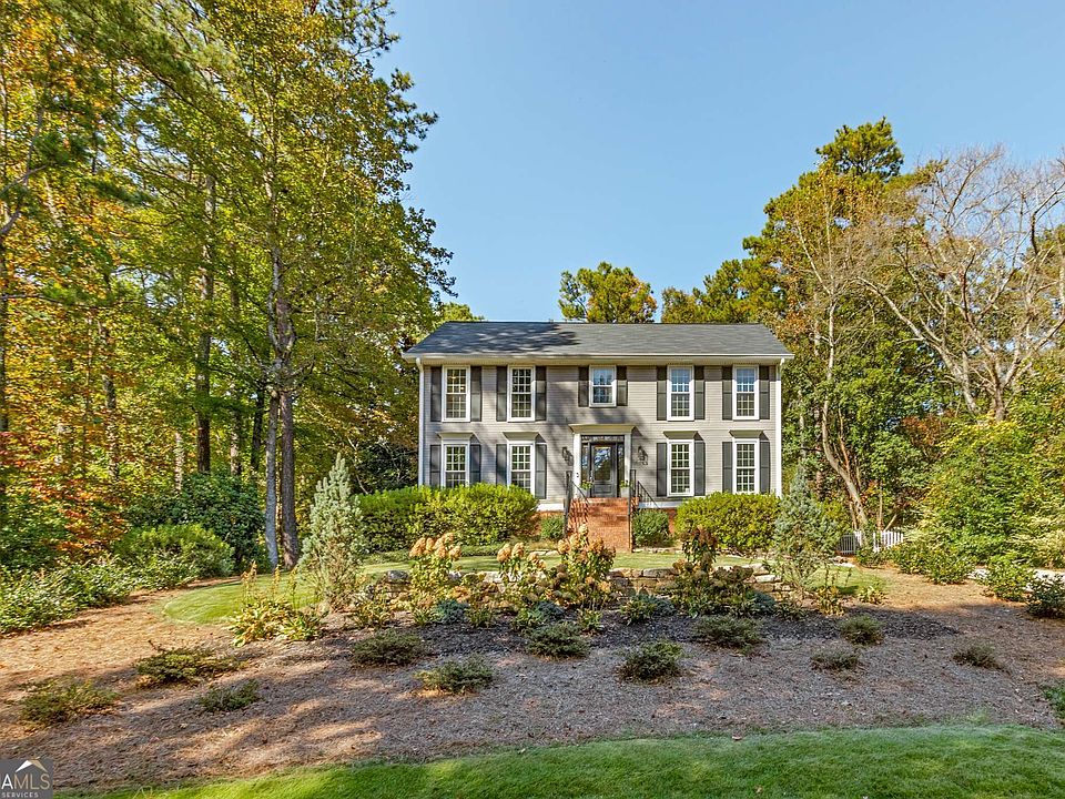 1st image of 3782 Cliff Crest Dr SE