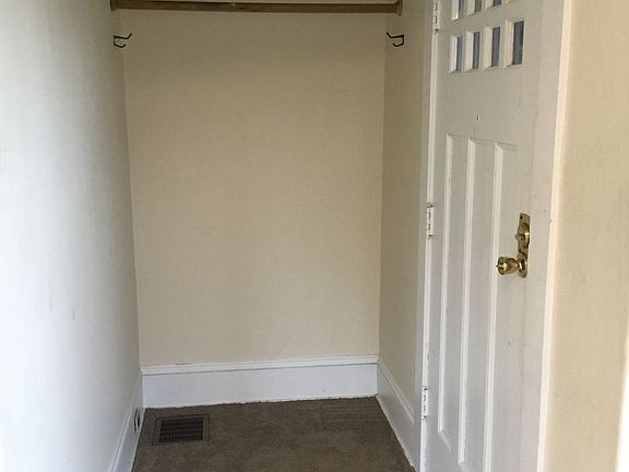 2nd image of 7544 N Albina Ave