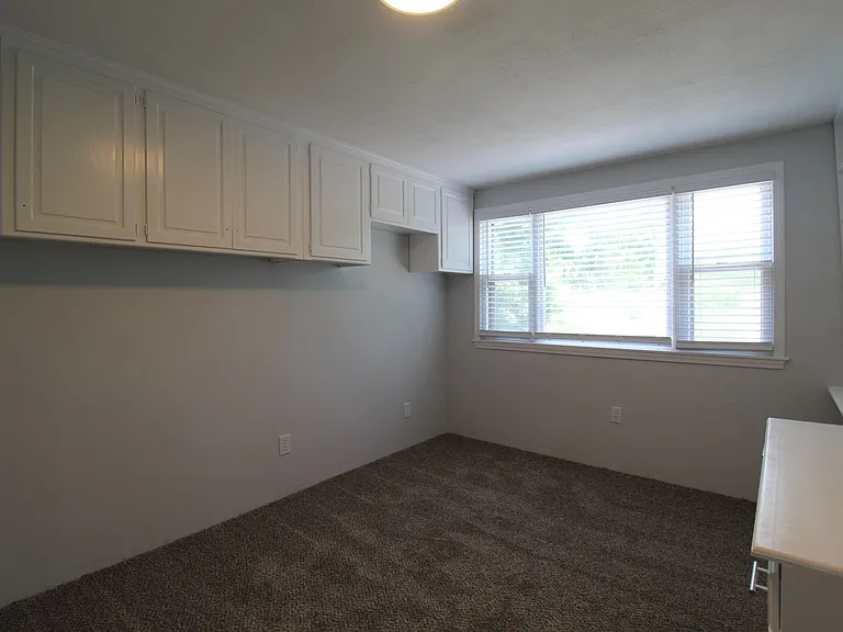 9913 Perry Dr — Photo 28