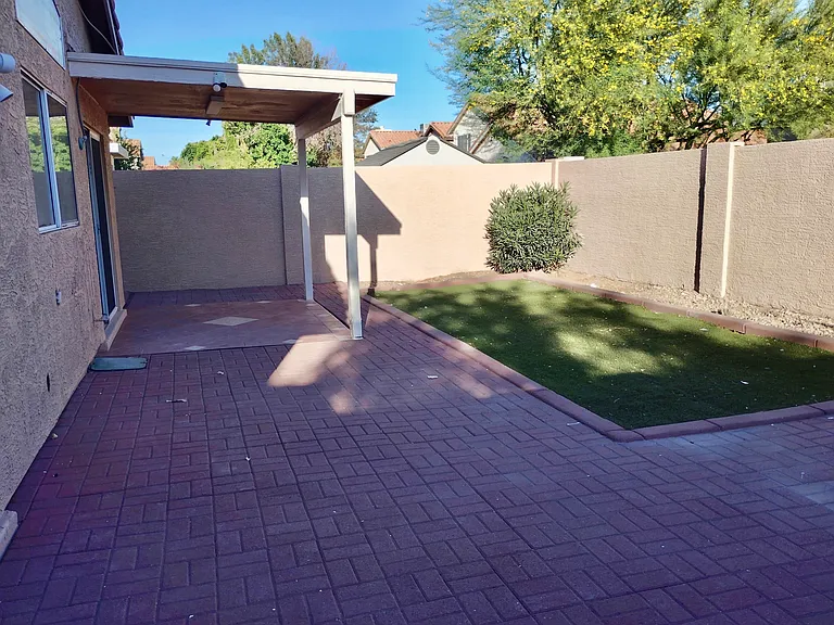 1225 E Angela Dr — Photo 8