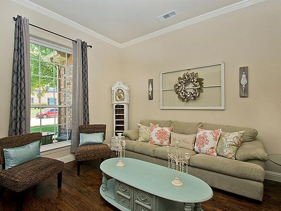 2nd image of 1602 Teakwood Dr
