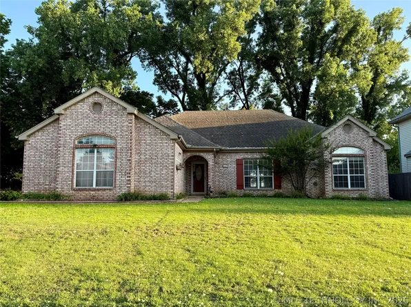 1409 W Quinton St, Broken Arrow, OK 74011