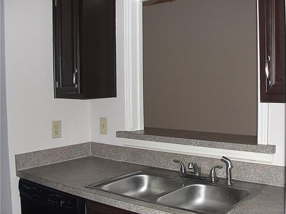 3rd image of 3550 Country Square Dr #A