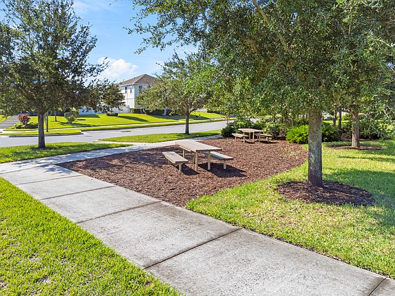 4th image of 6584 Calamondin Dr