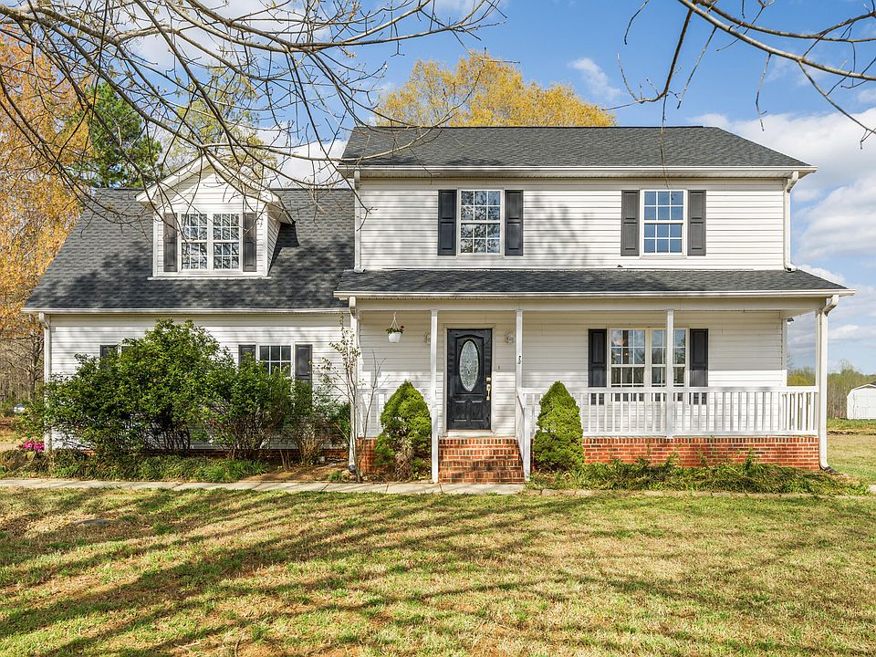 1st image of 24 Country Side Dr