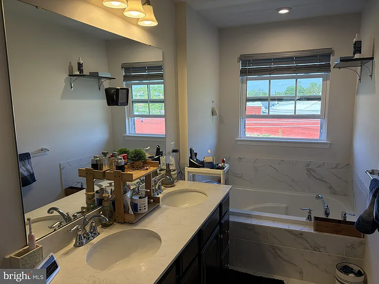109 Almond Dr — Photo 29