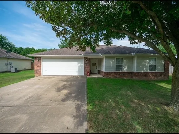 149 Riverwood Ave, West Fork, AR 72774