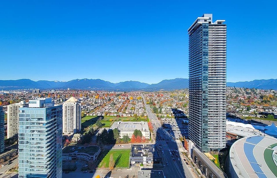 1st image of 4485 Skyline Dr #2904