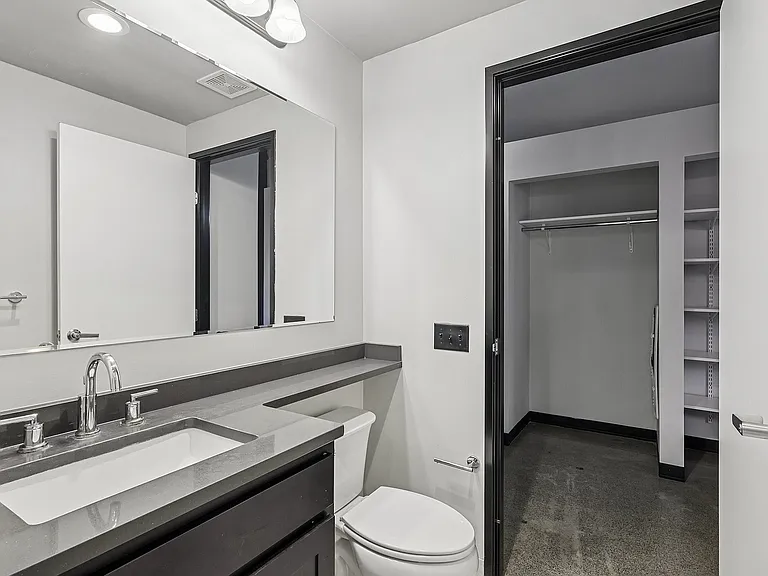 61-web-or-mls-1627 Penn Ave Unit 504-S2409-018