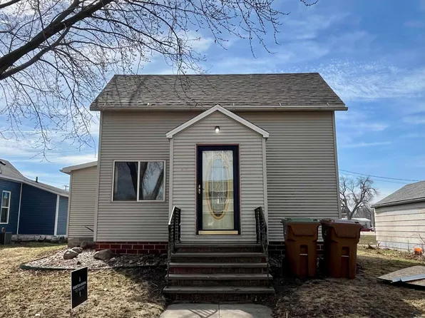 205 Grape St, Albert City, IA 50510