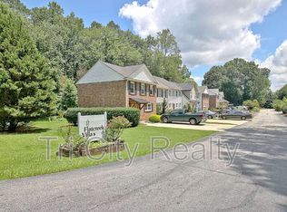 210 Flat Creek Ct, Peachtree City, GA 30269