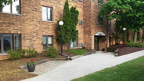 2nd image of 211 North St