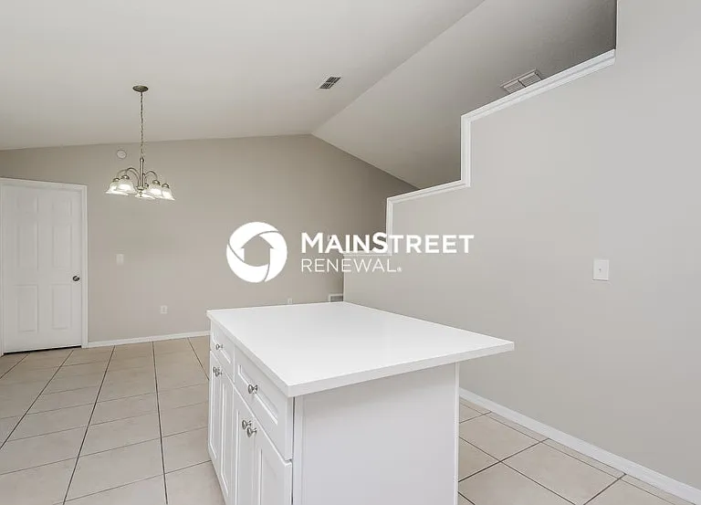 313 Caen Ct — Photo 6