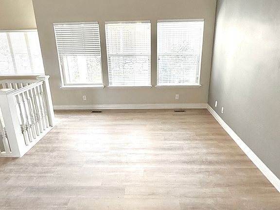 5th image of 4866 N Shady Bend Ln