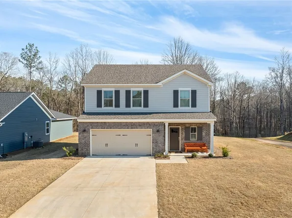 1335 Crescent Blvd, Auburn, AL 36830