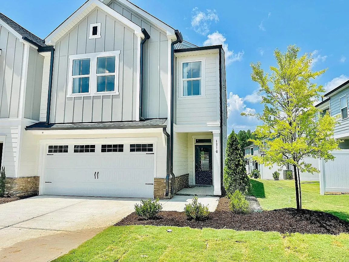 House front. - 1310 Canary Pepper Dr #1310