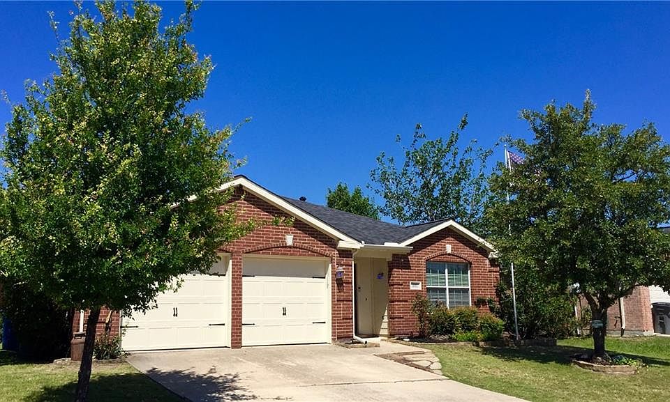 1st image of 2317 Hampton Dr