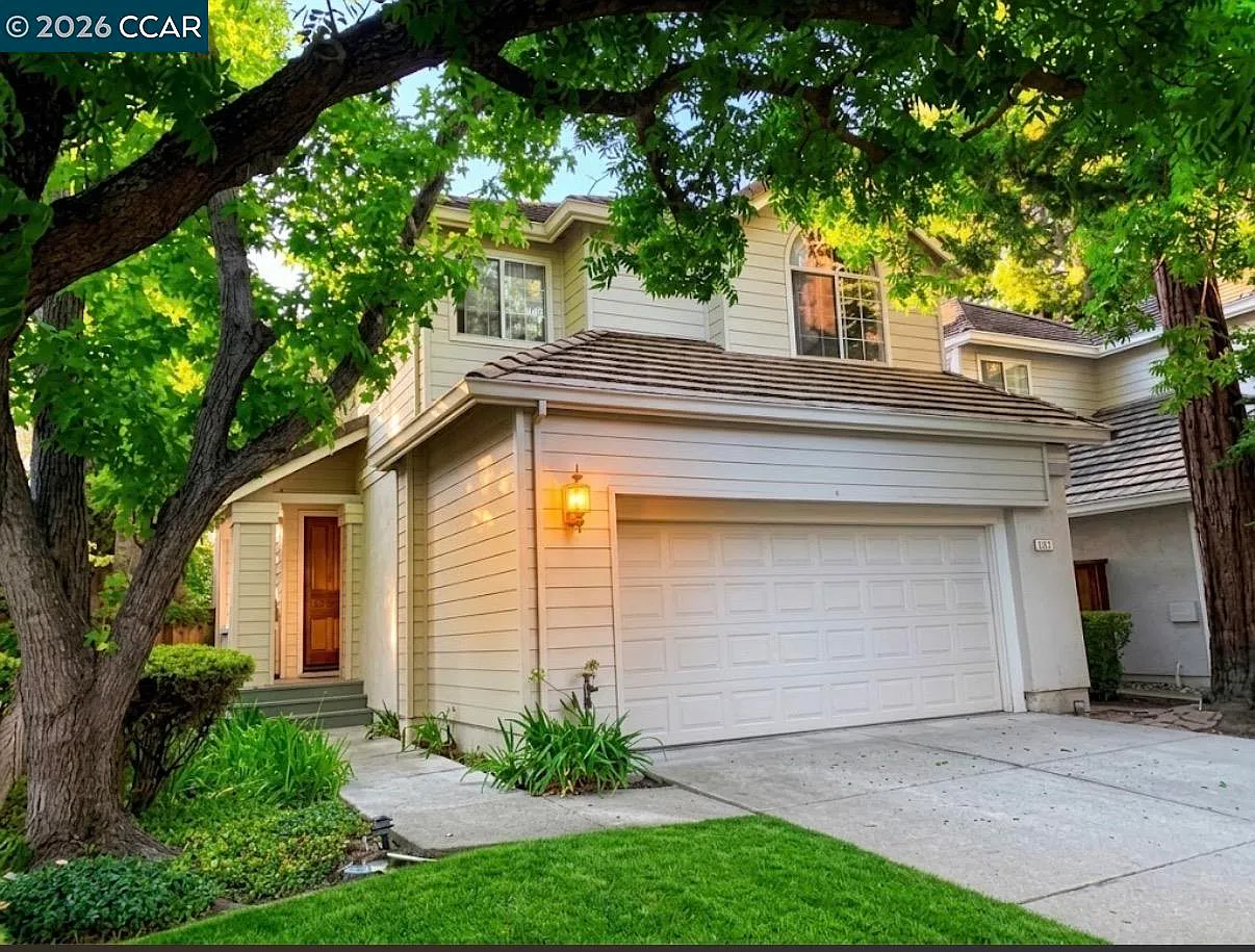 3 bed, 1862 sqft, $4,950 — Photo 1