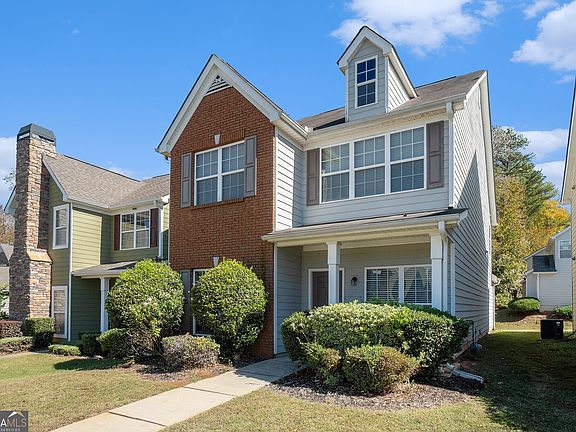 3rd image of 2320 Polaris Way SW