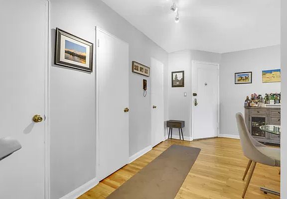 4th image of 67-25 Clyde St #3B
