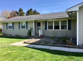 16337 Kellogg Rd, Bowling Green, OH 43402