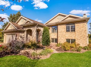 2766 Torbleau Rd, Sun Prairie, WI 53590