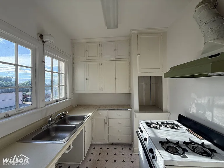 115 N Naches Ave — Photo 8