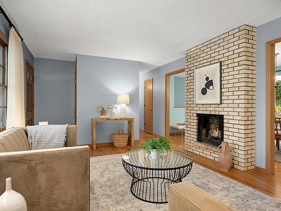 5th image of 300 Kenmar Cir