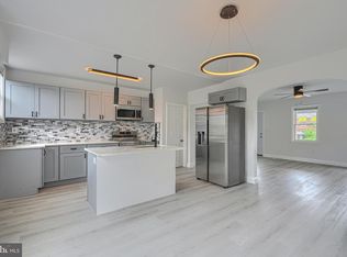 810 Mount Holly St, Baltimore, MD 21229