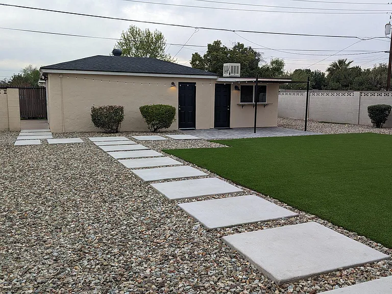 2101 W Osborn Rd — Photo 24