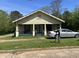 206 E Park St, Talladega, AL 35150