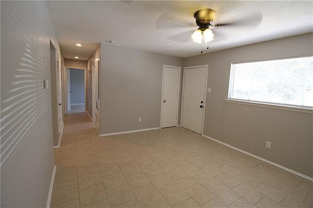 1st image of 5725 Bowling Dr