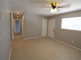 5725 Bowling Dr, Watauga, TX 76148