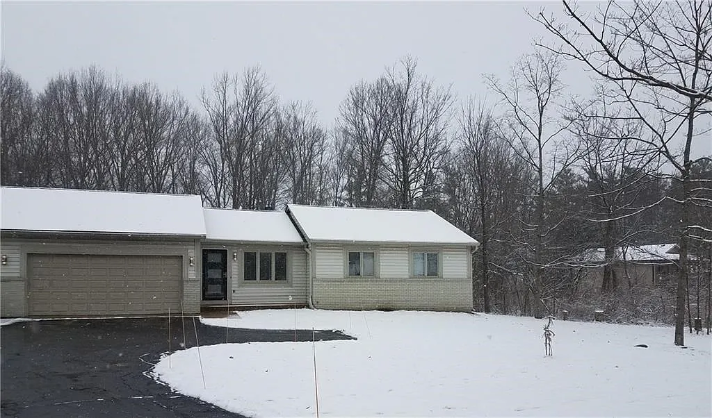 10036 Fall Creek Rd photo 1