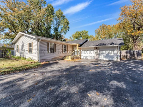 3317 W Walnut St, Springfield, MO 65802