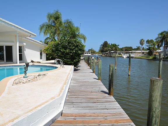 3rd image of 443 Carmine Dr