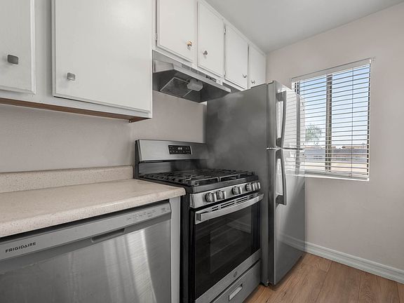 2nd image of 1255 1/2 N Orange Dr #310