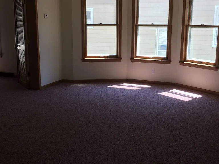 230 Riverview Ave — Photo 10