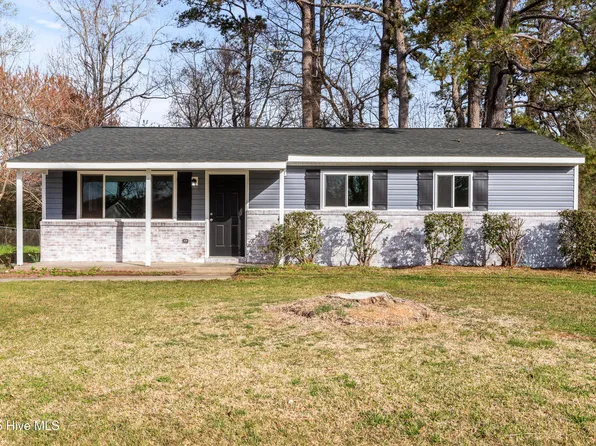206 Shamrock Drive, Jacksonville, NC 28540