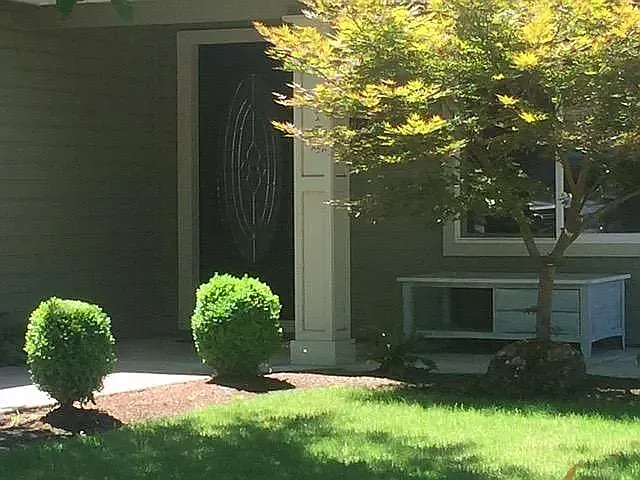 Cedar Links Dr, Medford — Photo 2