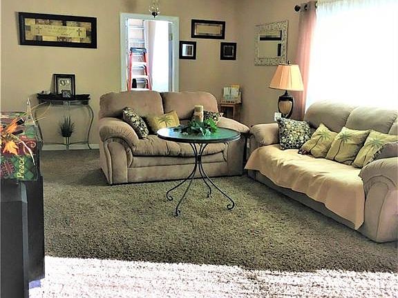 2nd image of 7347 Wisteria Ave