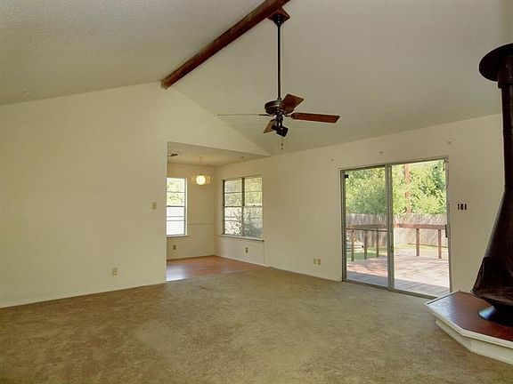 5th image of 10103 Bluff Bend Dr