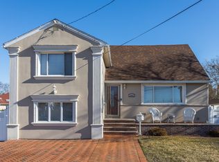 3555 Bayfield Blvd, Oceanside, NY 11572