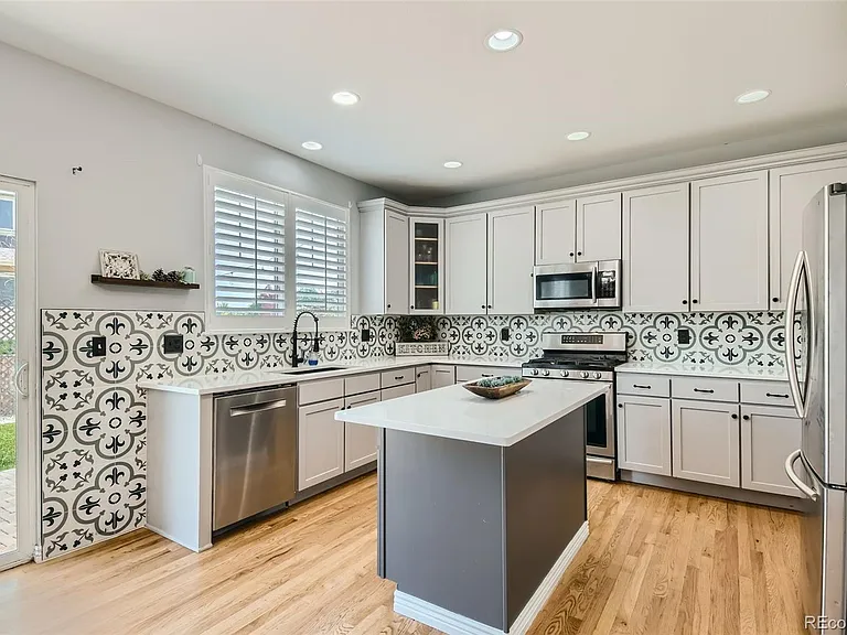 10122 Richfield Way — Photo 8