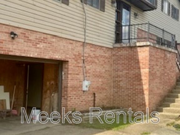 2nd image of 1118 Montrose Dr