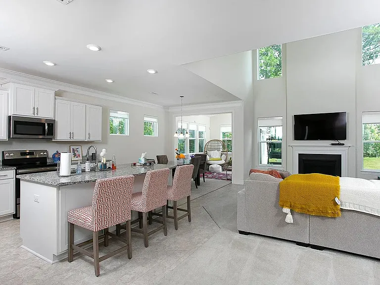 24 Tradewind Ct — Photo 15