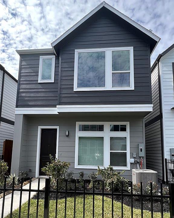 1st image of 777 Strawberry Pines Ct