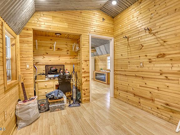 24th image of this home