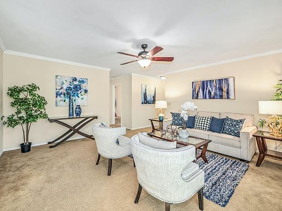 4th image of 936 Kiely Blvd Unit K