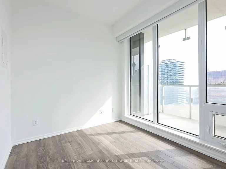 197 Yonge St #3009 — Photo 11